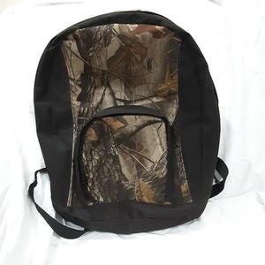 REAL TREE HARDWOODS CAMOFLAGE BACK PACK BRAND NEW
